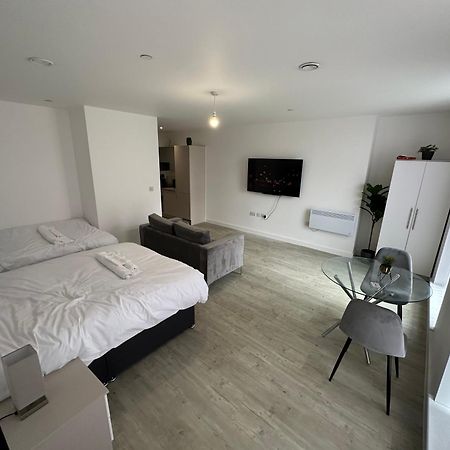 Manchester Old Trafford Studio Apartment Exteriör bild