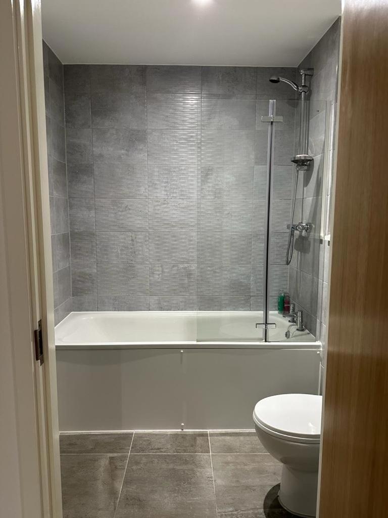 Manchester Old Trafford Studio Apartment Exteriör bild